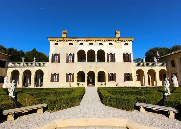 Hotel sulla spiaggia: Hotel Villa Giona