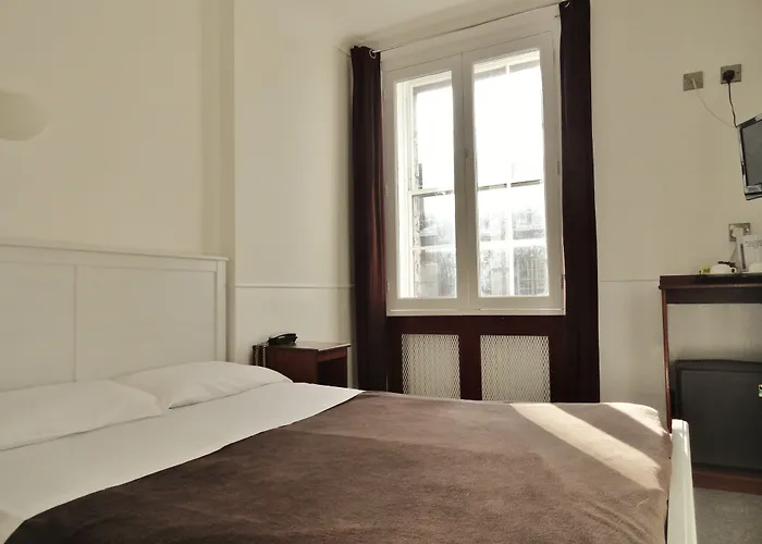 London Continental Hotel