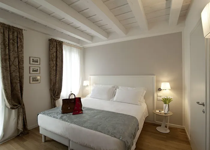 Albergo centrale: Chiara - Lodge