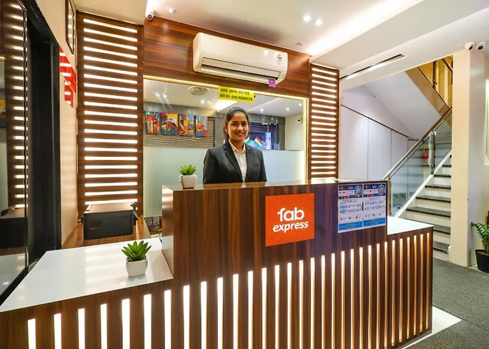 Сity center hotels Fabhotel Grand Heritage - Nr Bkc