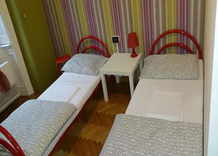 Hostel: Hostel Lumiere