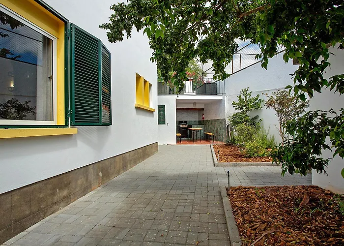 Alojamentos: Casa Caminho Do Palheiro - Funchal