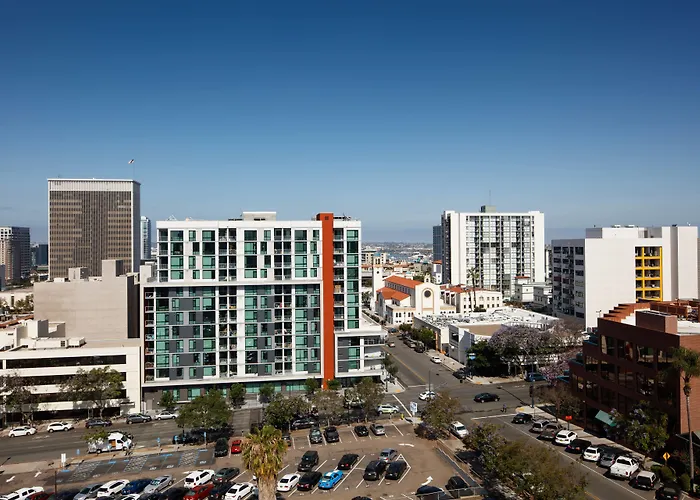 Hotel near College: Towneplace Suites By Marriott San Diego Downtown