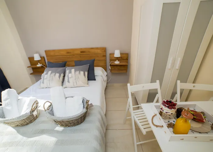 Hotel pres du College: Old Town Alicante