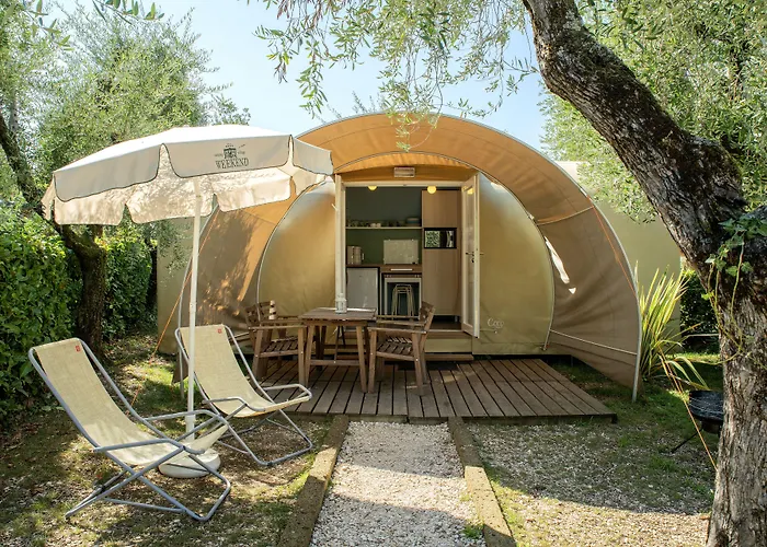 Weekend Glamping Resort