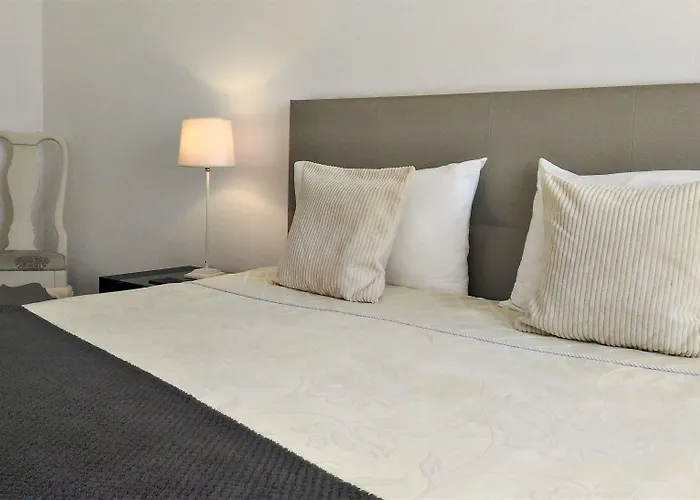 Alojamento com o café da manhã Apenas: Suites Inn Lagos