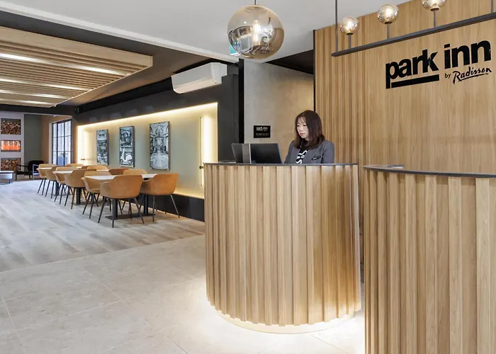 5 star hotels Park Inn By Radisson Melbourne Carlton