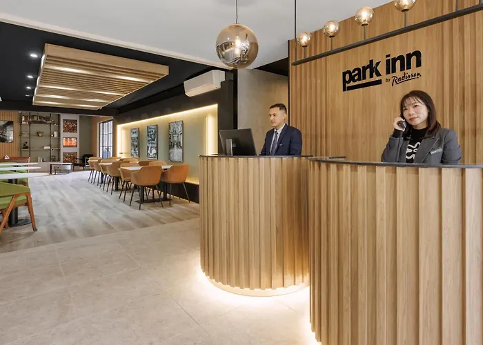5 star hotels Park Inn By Radisson Melbourne Carlton