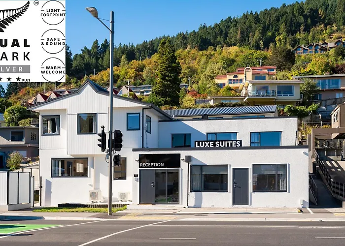 Hotels with a view Luxe Suites & Apartments