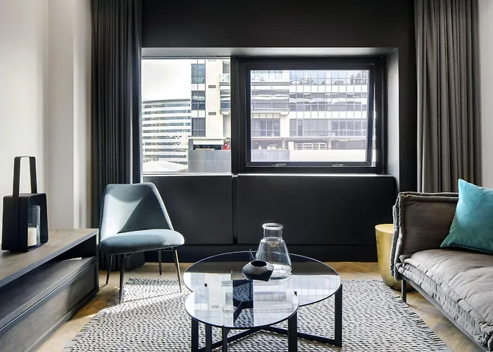 Onyx Apartment By Newmark