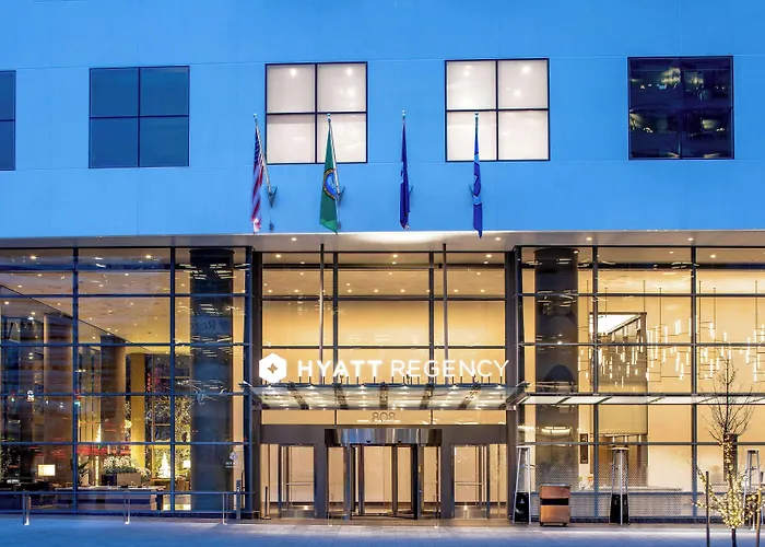 Pet Friendly hotel: Hyatt Regency Seattle