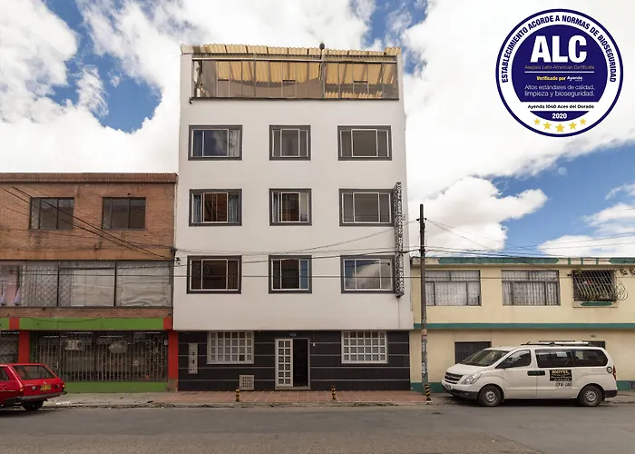 3 star hotel: Hotel Dorado 100