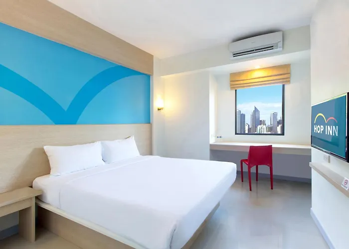 Cheap hotels Hop Inn Tomas Morato Quezon City