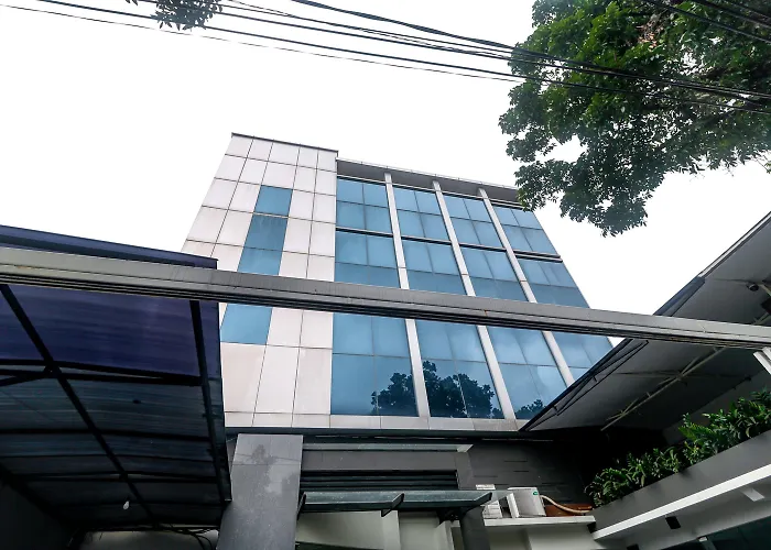 Guests house Reddoorz Near Kebon Jeruk Jakarta