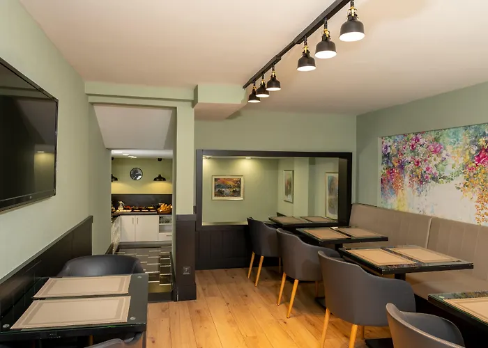 Elm Suite Hotel