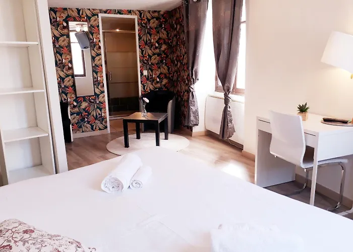 Hotel renaissance martigues
