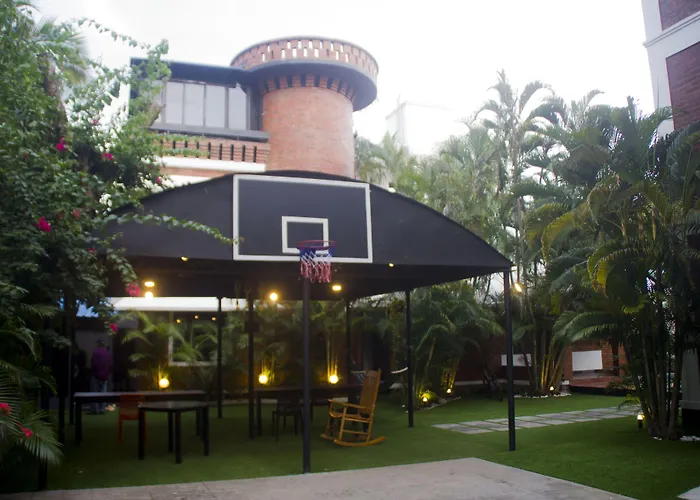 Pet Friendly hotel: Brick Castle