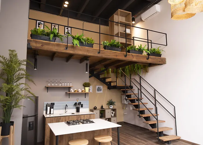 Royal Living Poblado