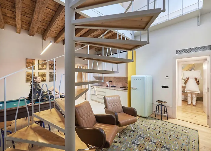 Cais Urban Lodge