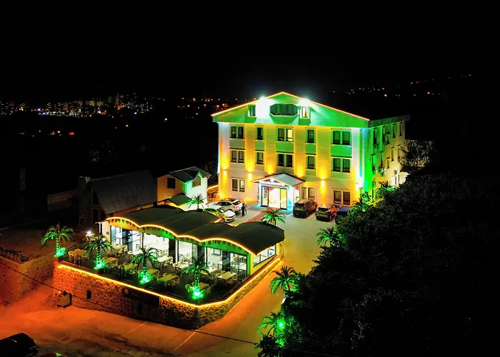 4 star hotel: Perla Blanca Hotel