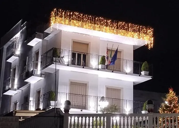 Hotel sulla spiaggia: Hotel Cassia