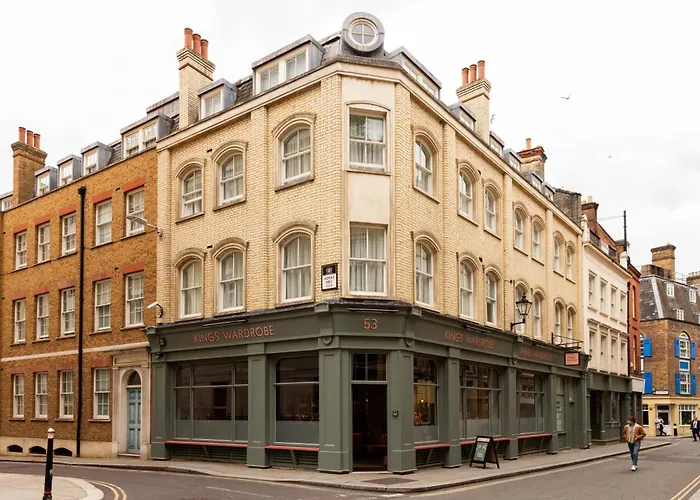 Native Kings Wardrobe, St Pauls
