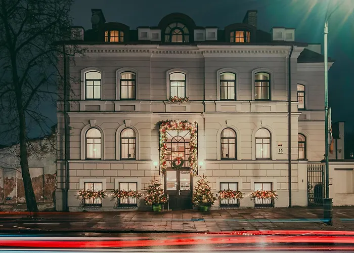 Moon Garden Old Town Romantik Hotel