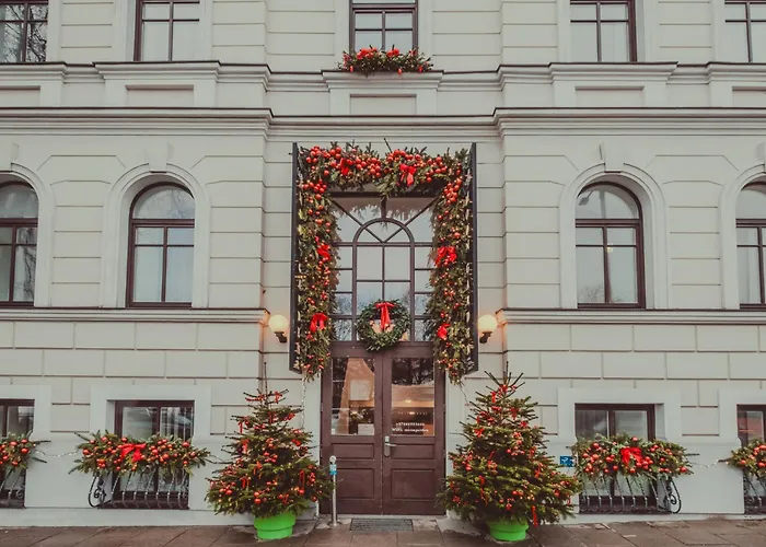 Moon Garden Old Town Romantik Hotel