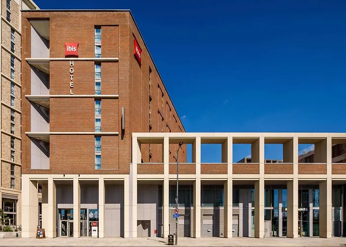 Resort: Ibis London Canning Town