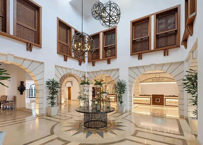 Resort: Pine Cliffs Hotel, A Luxury Collection Resort, Algarve