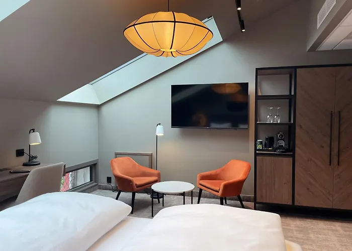 Luxury hotel only: Karl Johan Hotel