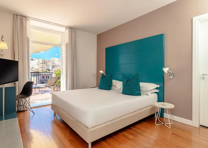 Hotel central: Hotel Piazza Bellini & Apartments