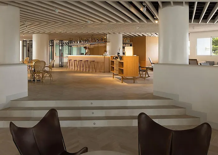 Beach hotel: Inturotel Cala Esmeralda Beach Hotel & Spa - Adults Only