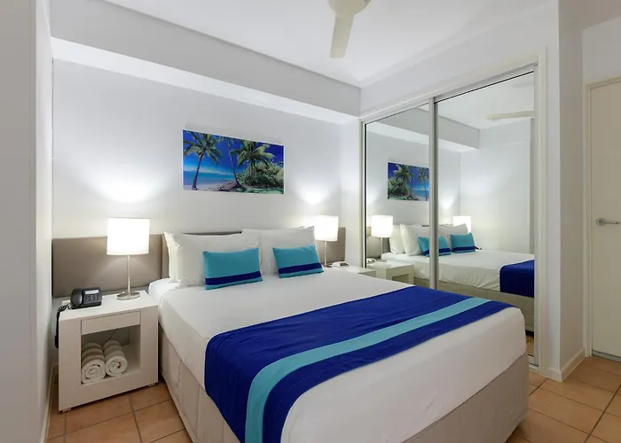 Port Douglas Apartments - Adults Only Oasis