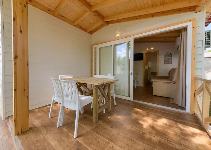 Camping: Glamping -Bungalows El Faro