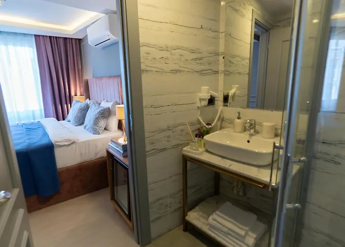 Pet Friendly hotel: Malta Bosphorus Hotel