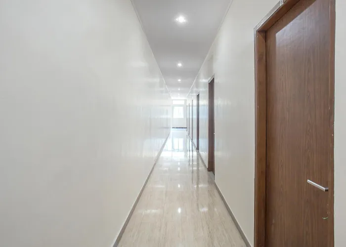 Capital O 134 Lg Residence