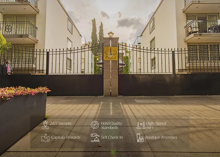 Capitalia Obelisk Polanco