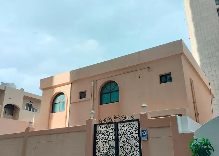 The Hostels Villa - By Lunar