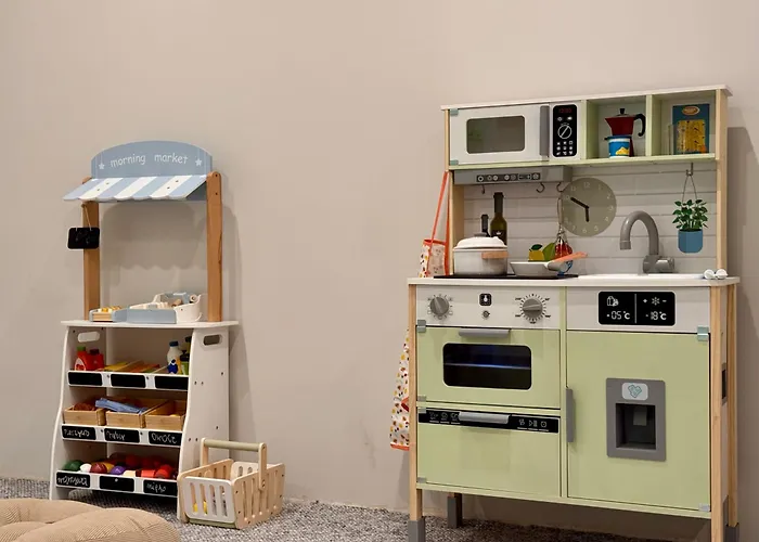 Cyrhla Apartamenty - Sauna, Playroom, Free Parking & Wifi