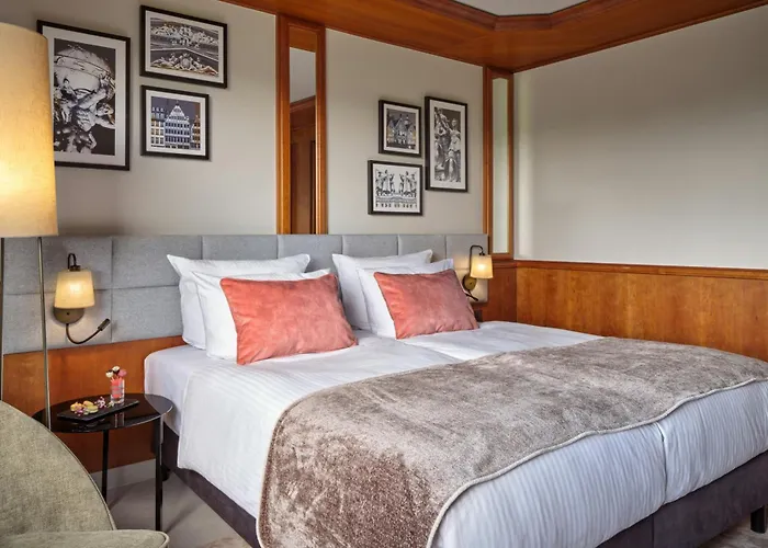 Hotel nahe Flughafen: Leonardo Hotel Frankfurt City South