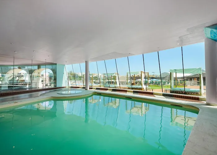 Hotel com jacuzzi: Hotel Apartamento Paraiso De Albufeira