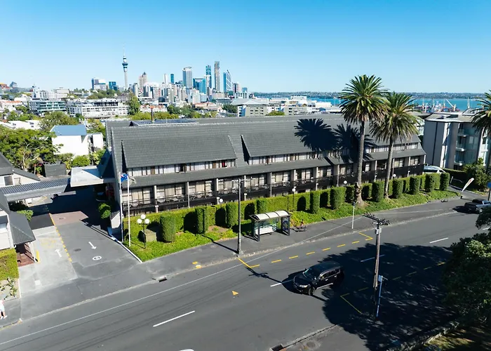 Cheap hotel: Auckland Rose Park Hotel