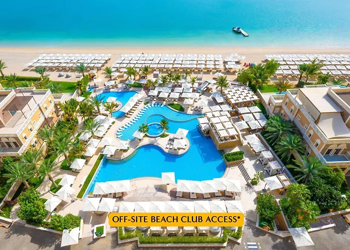 Resort: The First Collection Dubai Business Bay