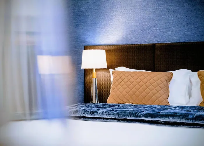 Gilmer Apartment Hotel