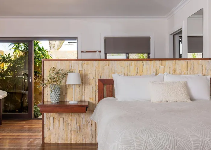 Villa: Away Guesthouse- Away On Shirley Lane