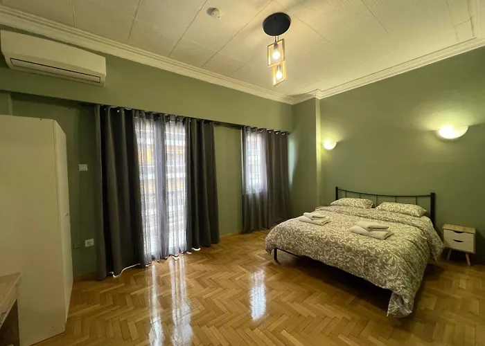 Sfiggos 54 Guest House