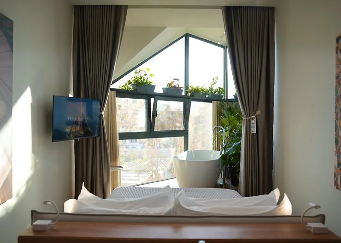 Retreat Apartments