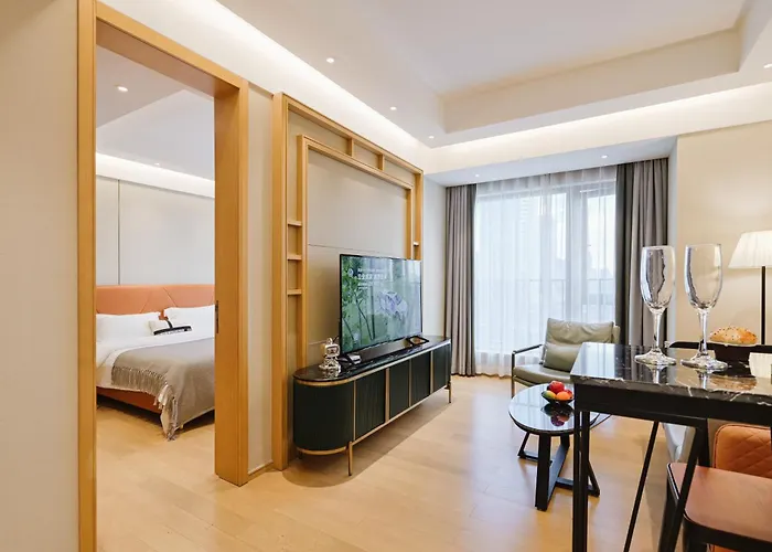 Bella Apartment Hotel Huijin International Financial Center-Free Private Car Delivery To Canton Fair