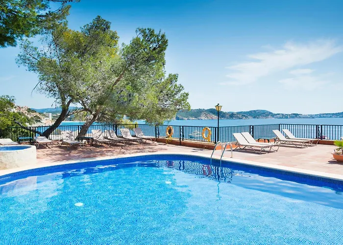 Hotel con tenis: Hotel Cala Fornells